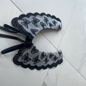 Hot topic , butterfly, adjustable, collar(originally $15)